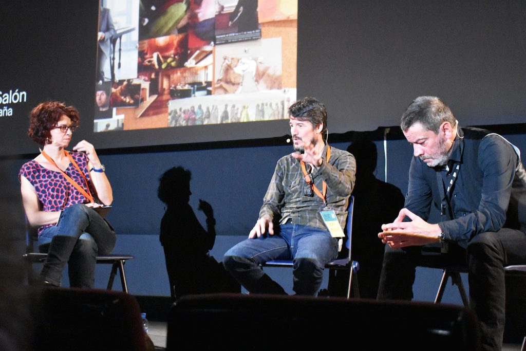 El DoP Unax Mendia, acompañado del director Enrique Urbizu, durante el MicroSalón 2018.