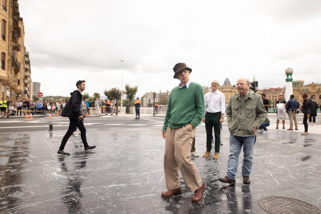 Woody Allen durante el rodaje en Donosti de 'Rifkin´s Festival', película inaugural del certamen este año.